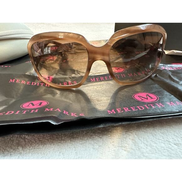 GIORGIO ARMANI Sunglasses Italy Beige Marble Owned By Meredith Marks Of RHOSLC main image 10